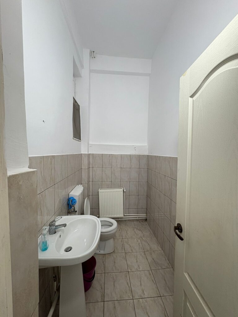 Spațiu Comercial 50 mp de Închiriat – Zona Piața Unirii Focșani – fotografia 8