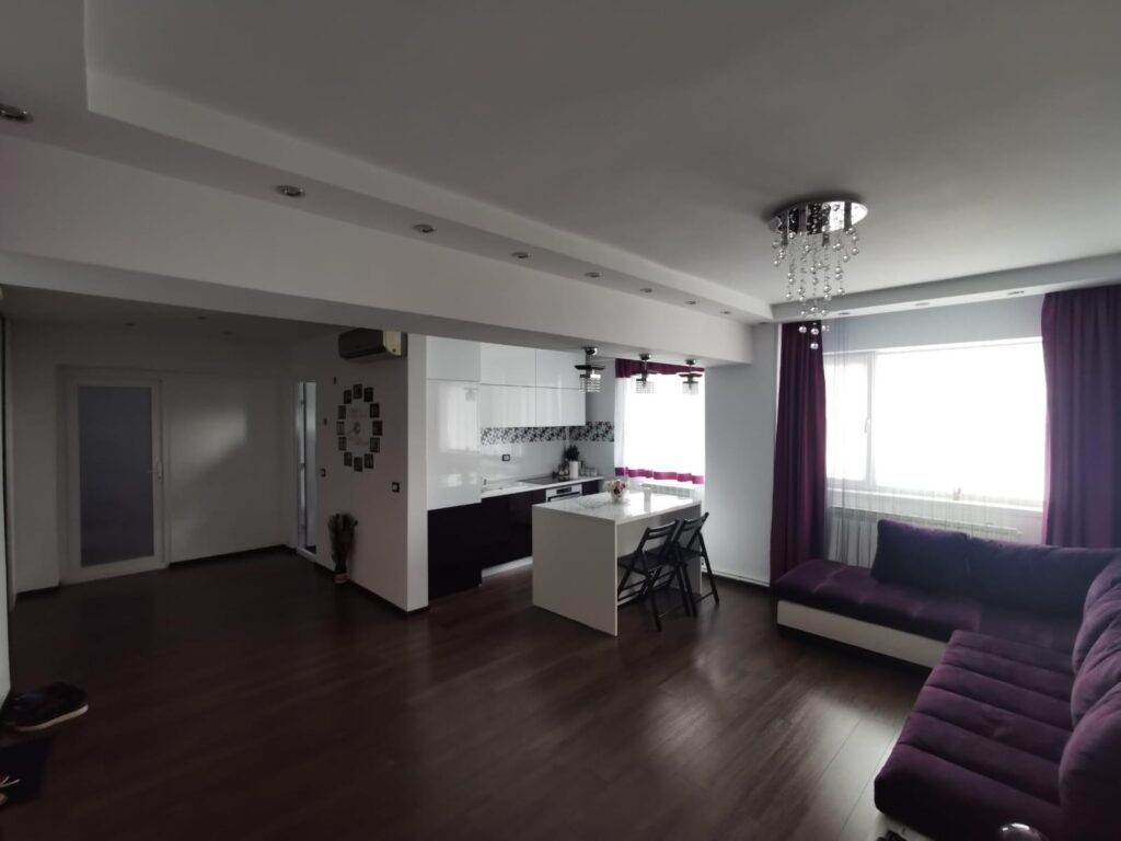 Apartament 2 Camere – Bulevardul Unirii, Etaj 8, Focșani